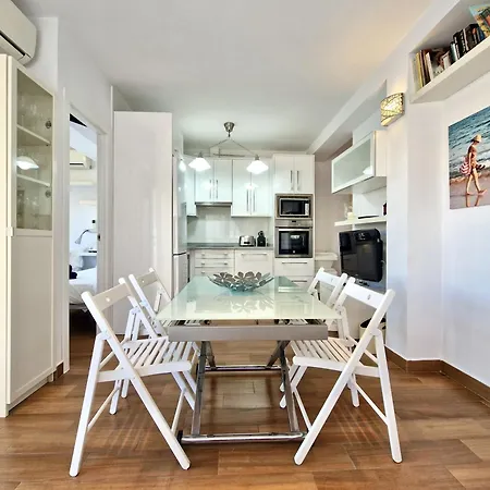 Sr Mediterraneo 2bdr Playa De La Carihuela Lägenhet *