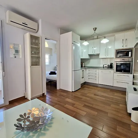 Sr Mediterraneo 2bdr Playa De La Carihuela Lägenhet