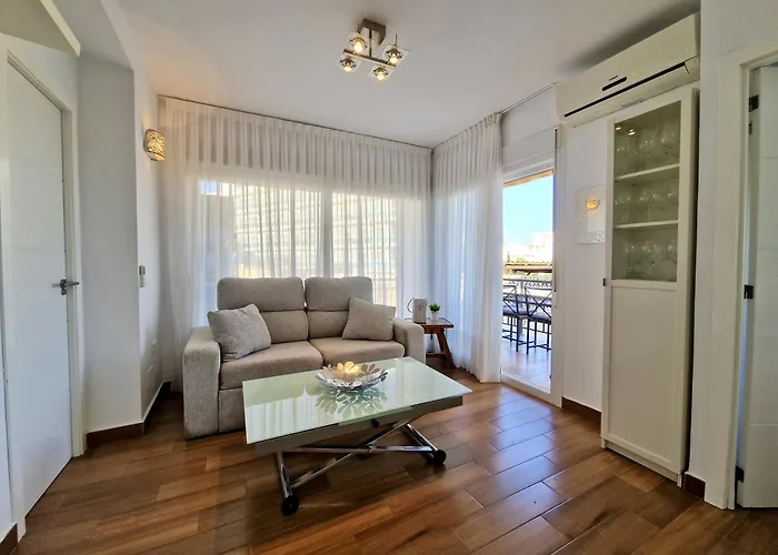 Sr Mediterraneo 2bdr Playa De La Carihuela * Torremolinos